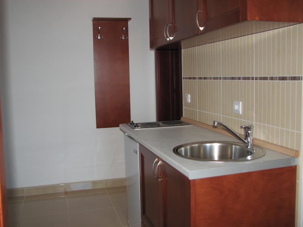 Apartments Leut Свети Стефан Стая снимка
